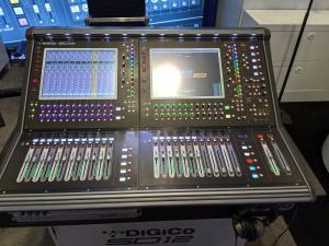 DiGiCo SD12 Controller